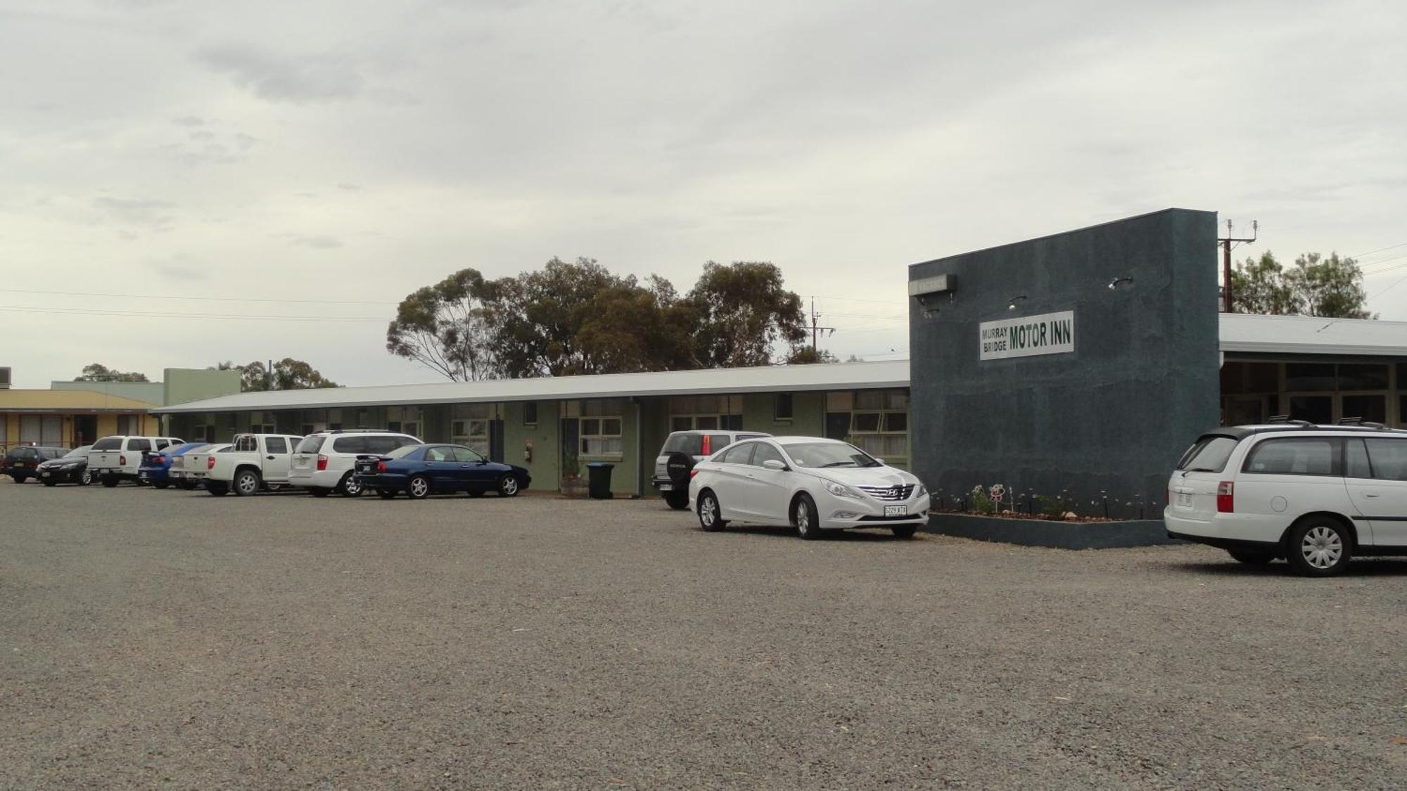 Murray Bridge Motor Inn Екстериор снимка