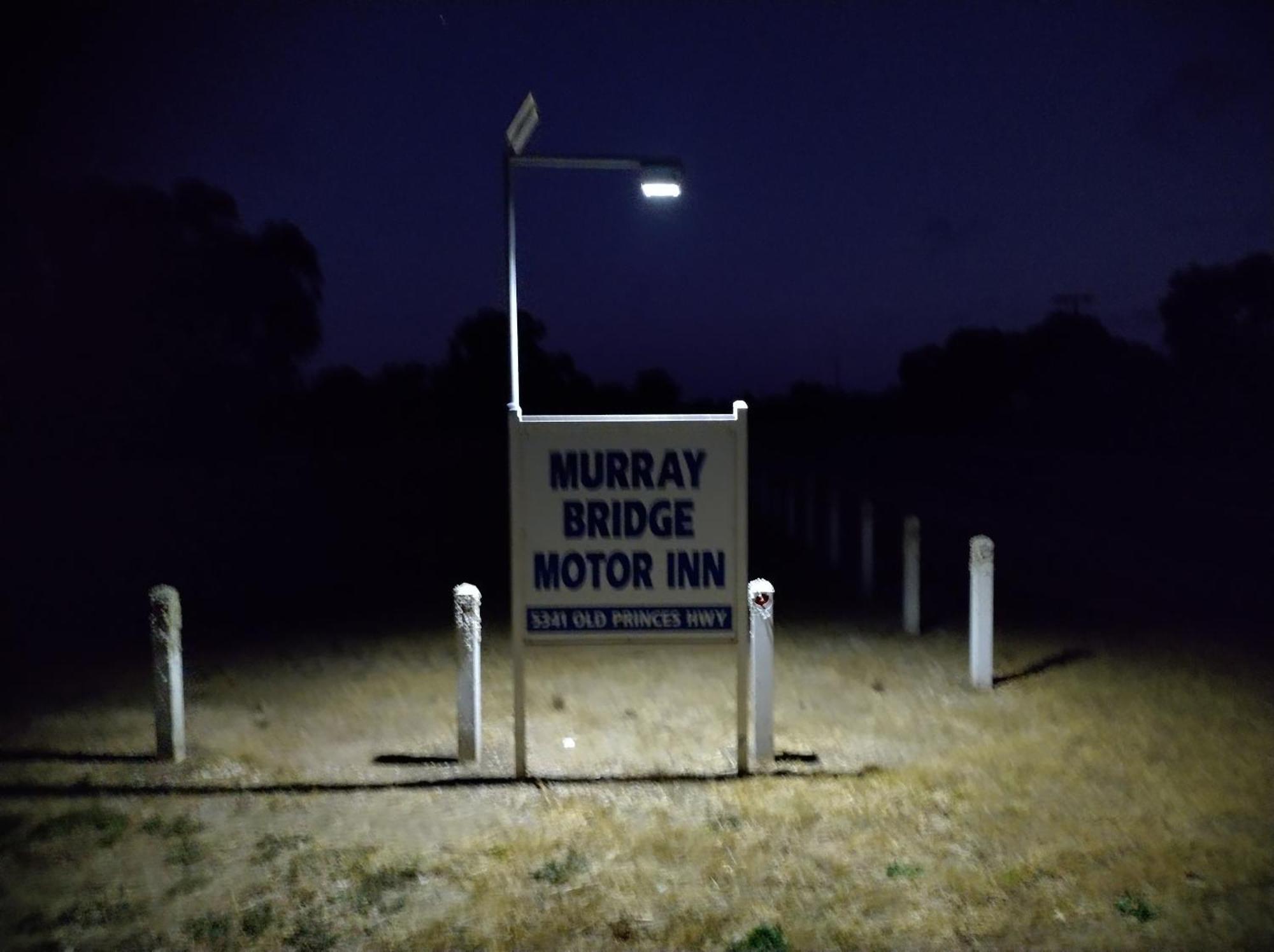 Murray Bridge Motor Inn Екстериор снимка