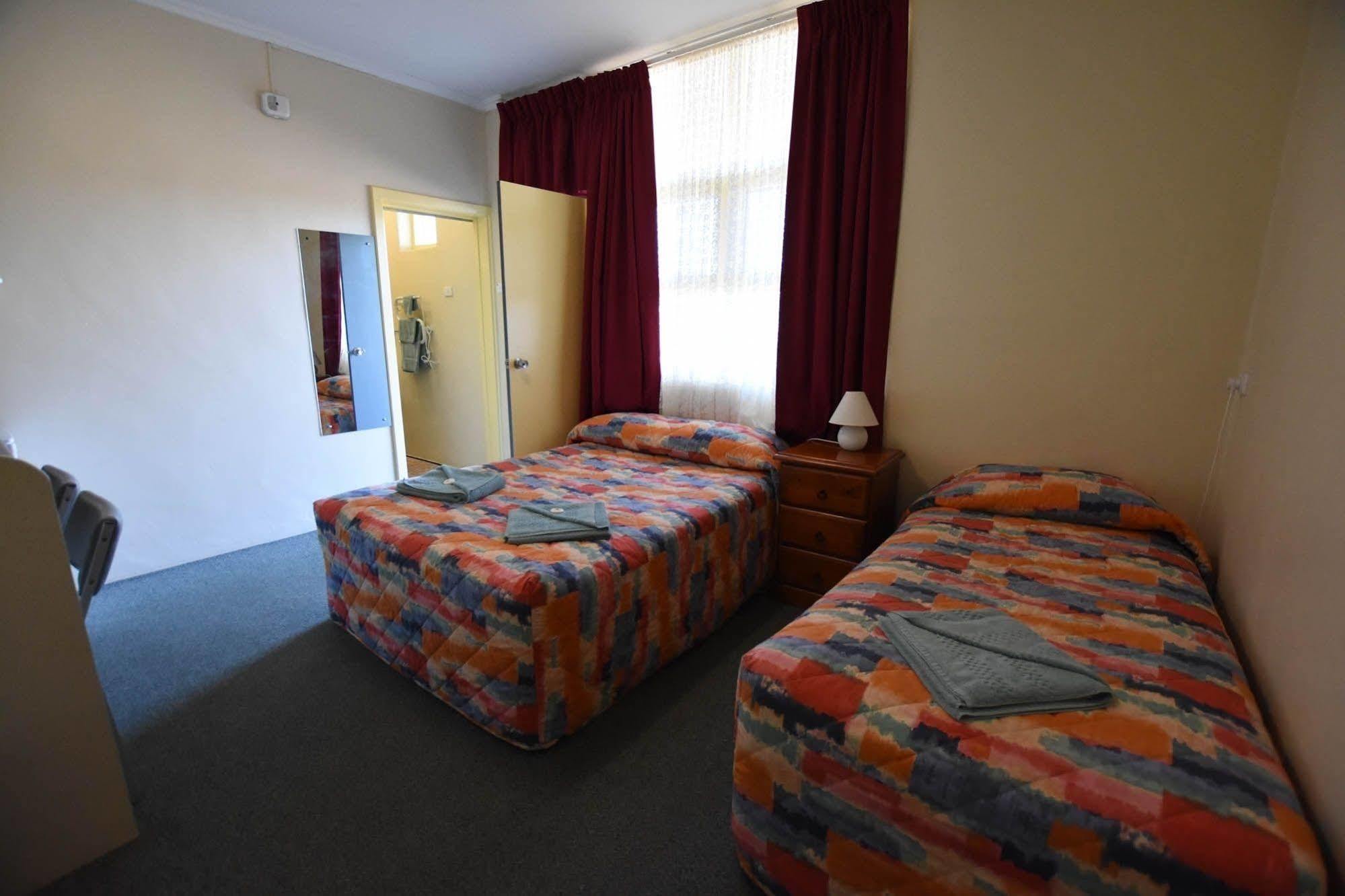 Murray Bridge Motor Inn Екстериор снимка